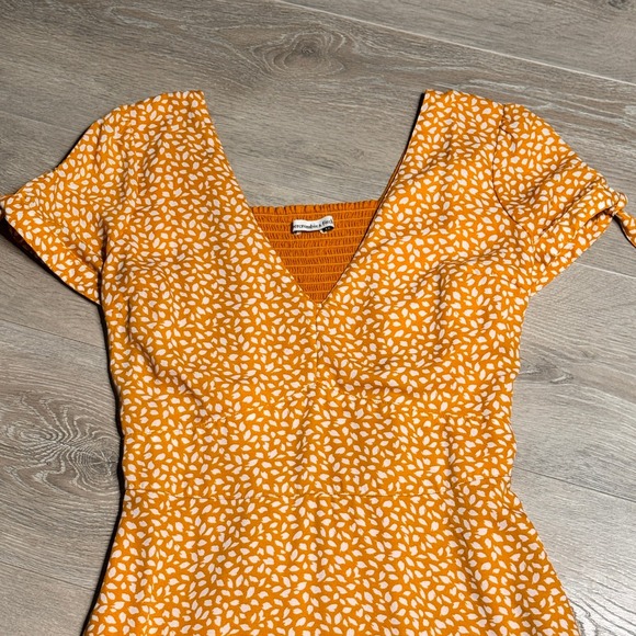 Abercrombie & Fitch Orange Polka Dot Smocked Bodice Mini Dress ST Small Tall - Picture 2 of 8
